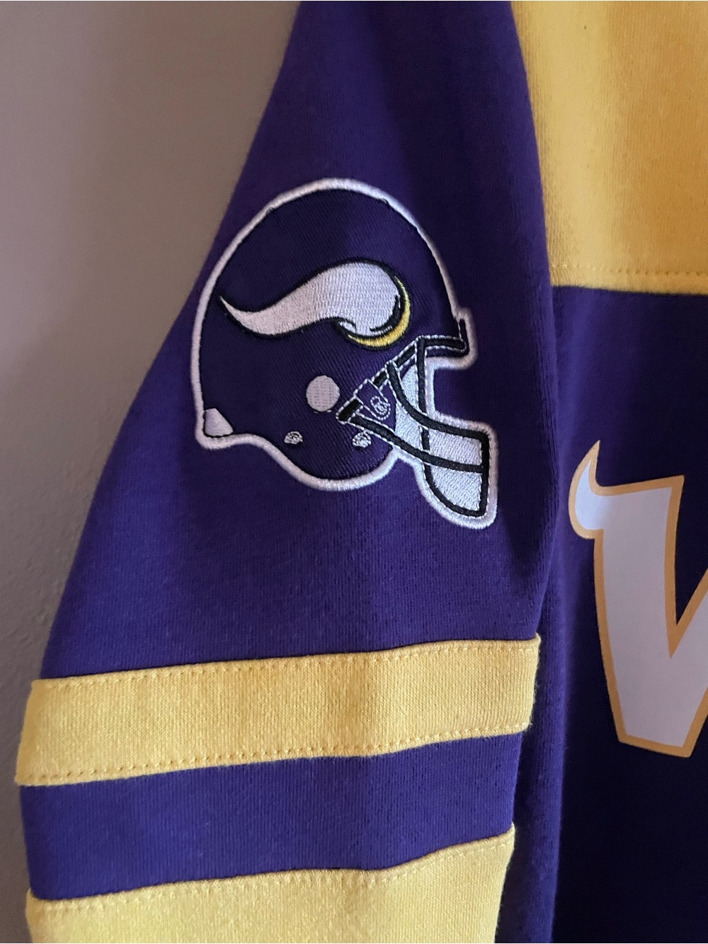 NFL Purple and Gold Vikings Full-Zip Hoodie – Size Large EUC - Picture 6 of 15